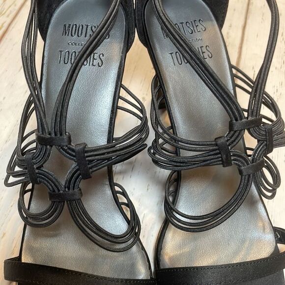 Mootsies Tootsies woman’s black heel strappy heel Size 6.5 - Picture 5 of 11
